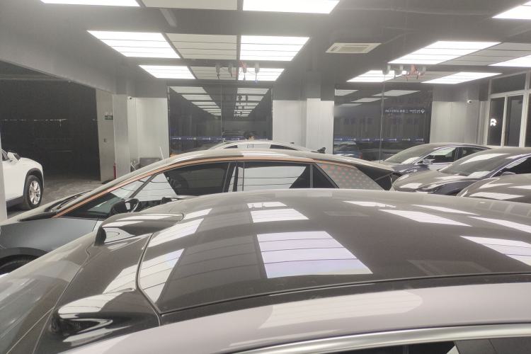 Used Nio ET5T 2025 75 kWh Touring Roof