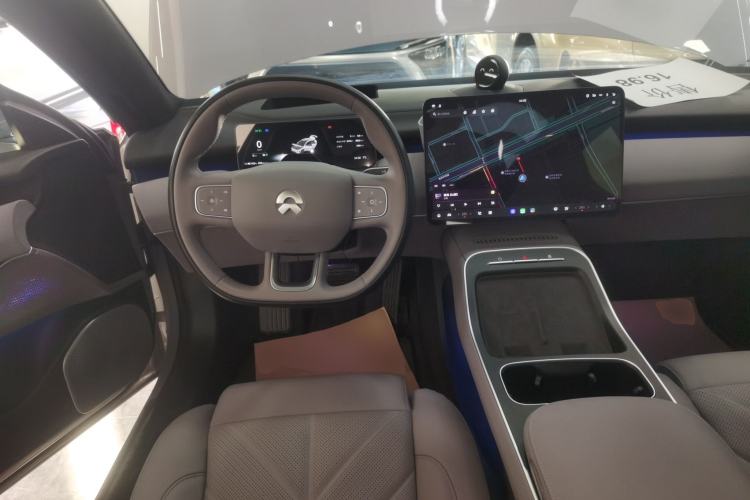 Used Nio ET5T 2025 75 kWh Touring Steering Wheel