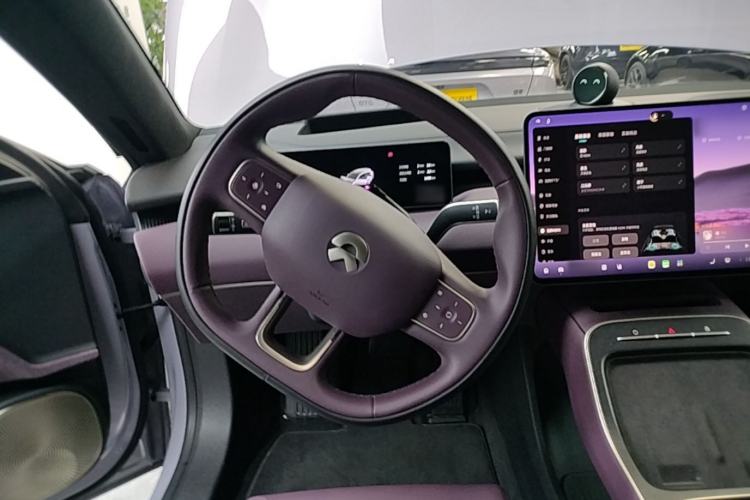 Used Nio ET5T 2025 75 kWh Touring Steering Wheel