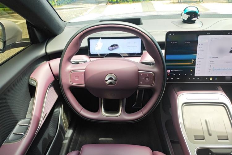 Used Nio ET5T 2025 75 kWh Touring Steering Wheel