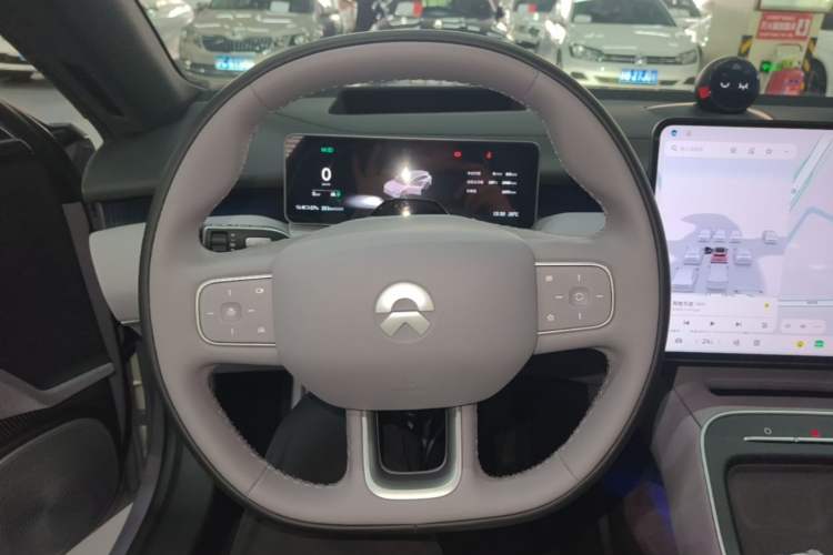 Used Nio ET5T 2025 75 kWh Touring Steering Wheel