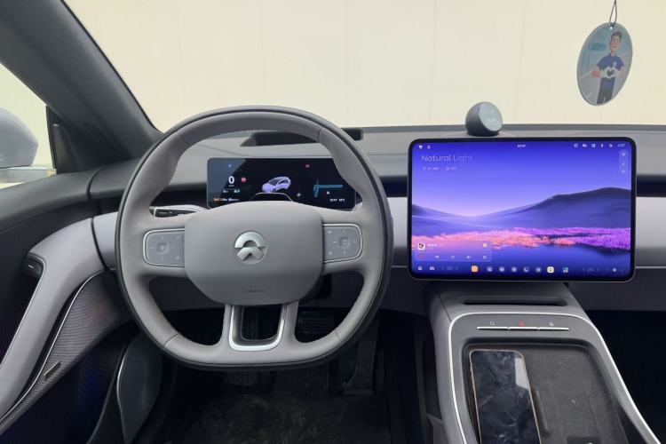 Used Nio ET5T 2025 75 kWh Touring Steering Wheel