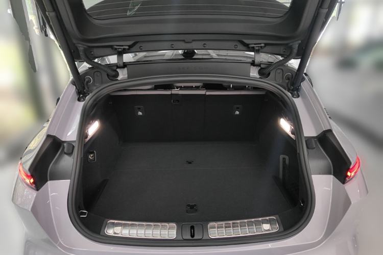 Used Nio ET5T 2025 75 kWh Touring Trunk
