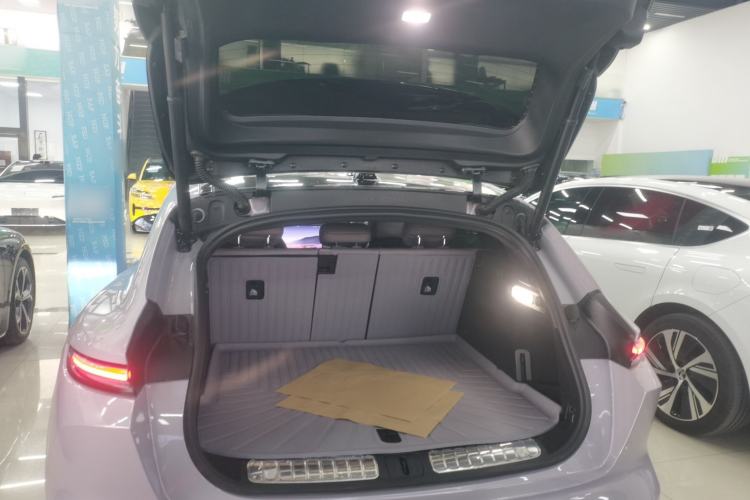 Used Nio ET5T 2025 75 kWh Touring Trunk