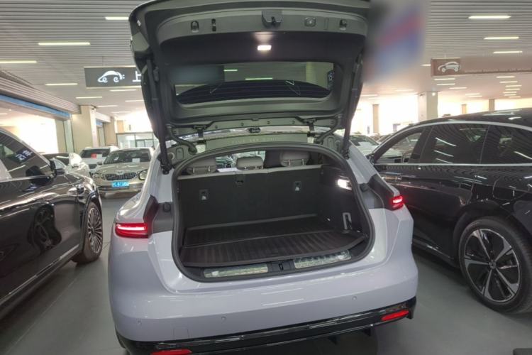Used Nio ET5T 2025 75 kWh Touring Trunk