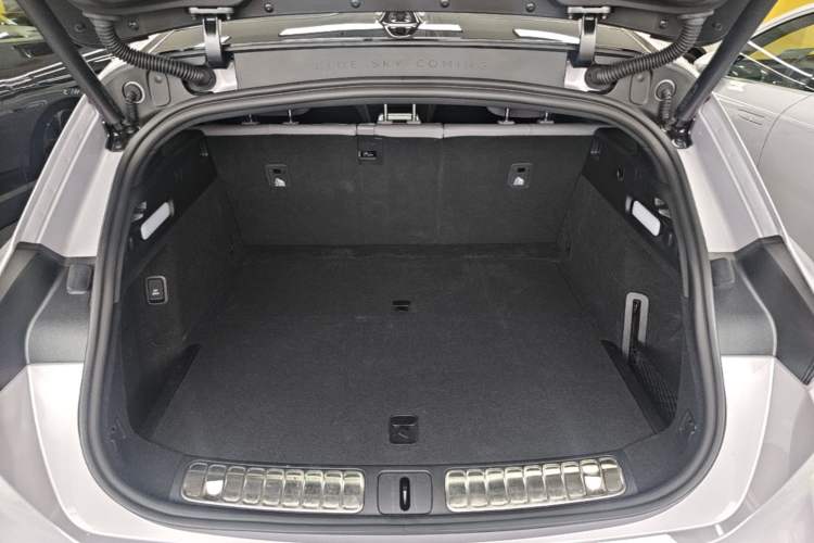 Used Nio ET5T 2025 75 kWh Touring Trunk