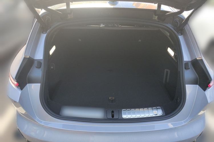 Used Nio ET5T 2025 75 kWh Touring Trunk