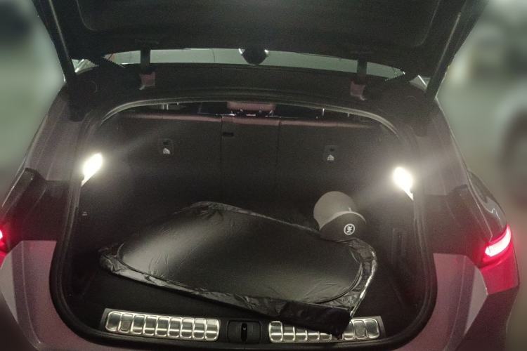 Used Nio ET5T 2025 75 kWh Touring Trunk