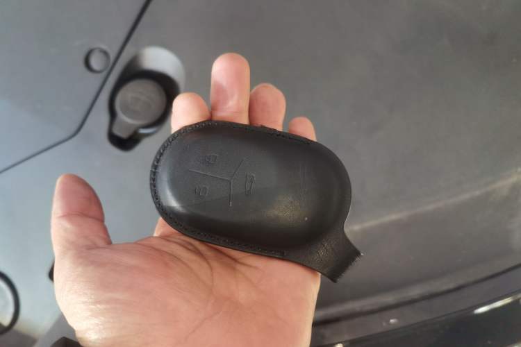 Used Nio ET5T 2025 75 kWh Touring Vehicle Key