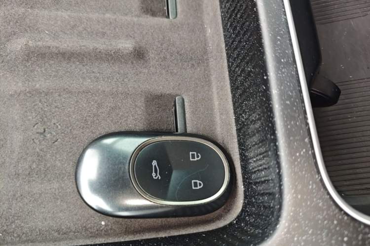 Used Nio ET5T 2025 75 kWh Touring Vehicle Key