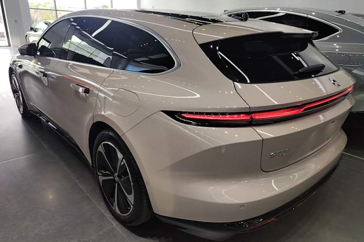 Used Nio ET5T 2025 75 kWh Touring Rear Left 45 Deg