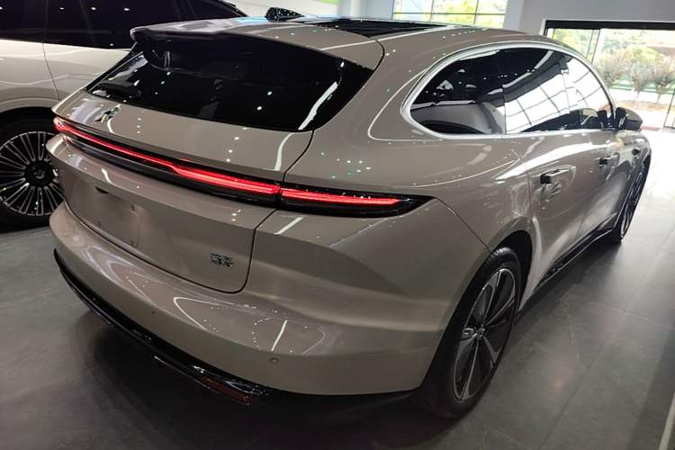 Used Nio ET5T 2025 75 kWh Touring Rear Right 45 Deg