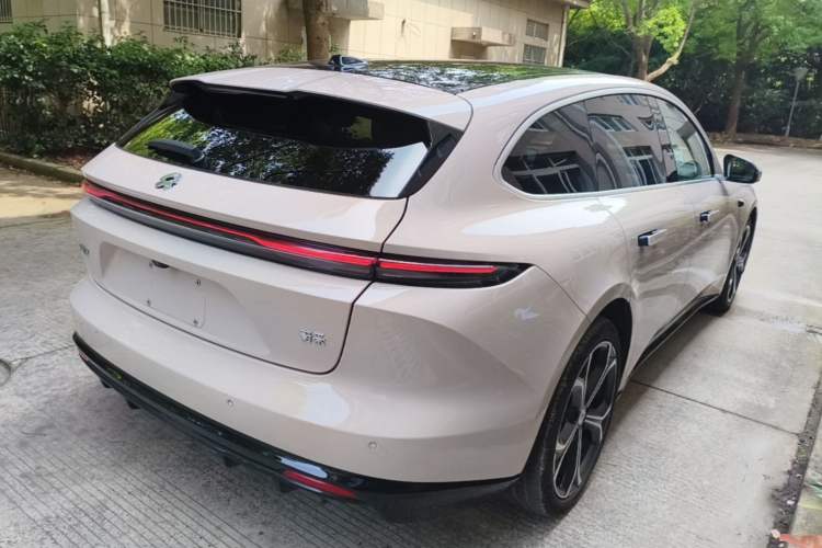 Used Nio ET5T 2025 75 kWh Touring Rear Right 45 Deg