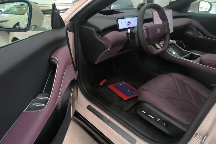 Used Nio ET5T 2025 75 kWh Touring Driver Seat