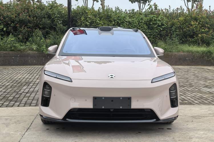Used Nio ET5T 2025 75 kWh Touring Exterior 2
