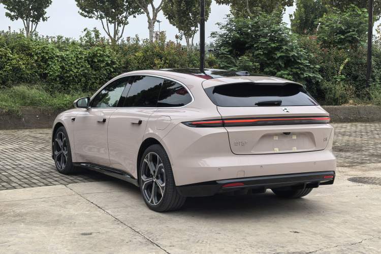 Used Nio ET5T 2025 75 kWh Touring Exterior 4