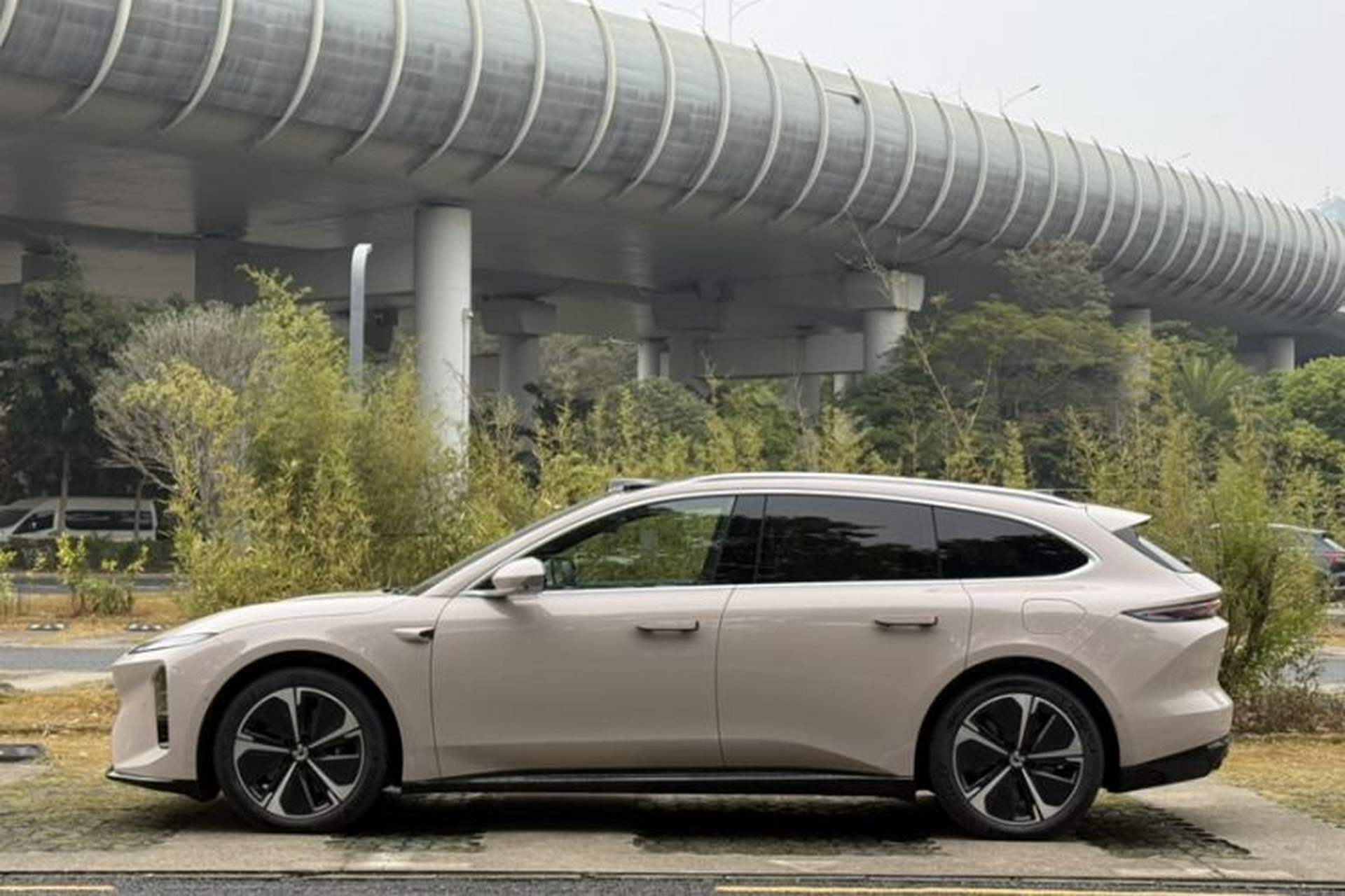 Used Nio ET5T 2025 100kWh Touring Exterior 5