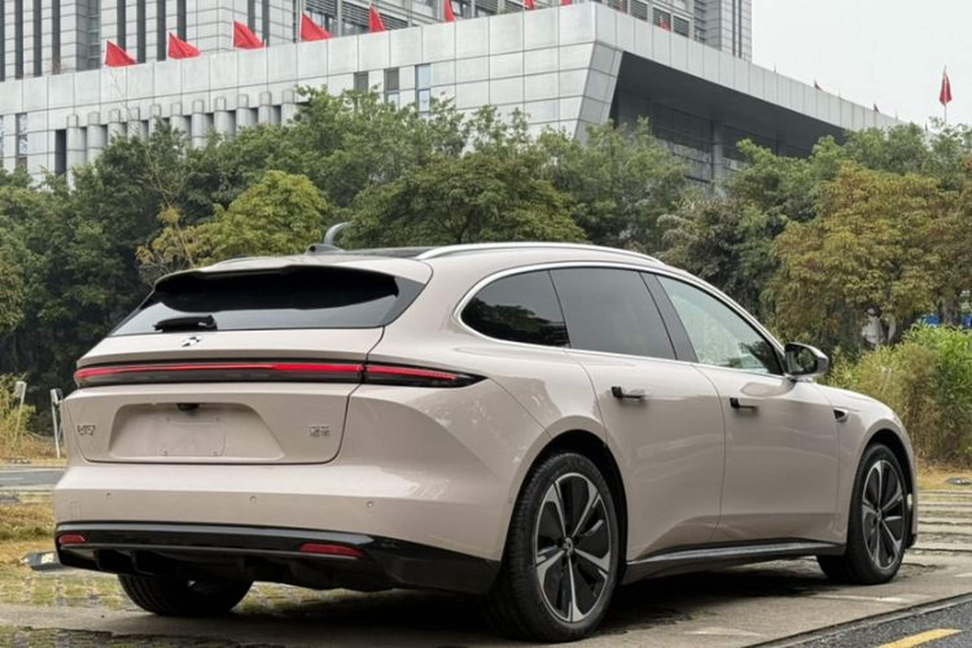 Used Nio ET5T 2025 100kWh Touring Exterior 6