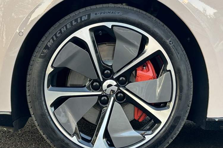 Used Nio ET5T 2025 75 kWh Touring Exterior 6