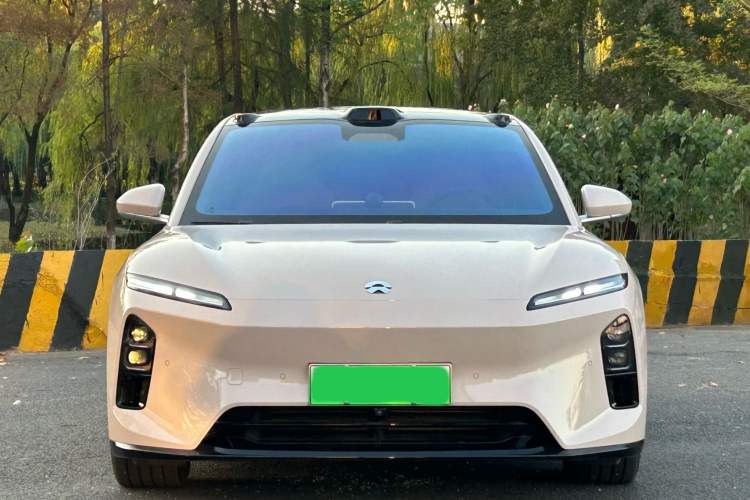 Used Nio ET5T 2025 75 kWh Touring Exterior 8