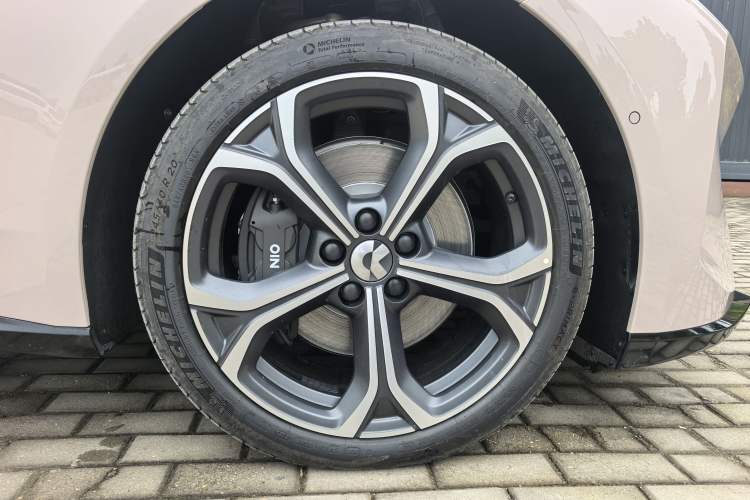Used Nio ET5T 2025 75 kWh Touring Exterior 8