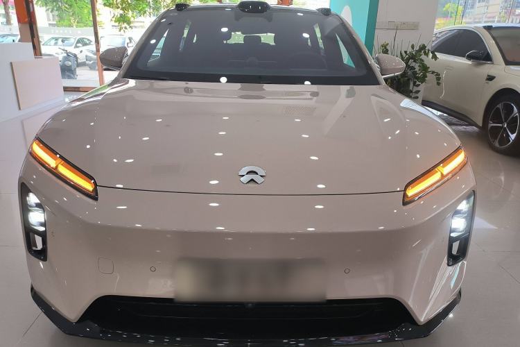 Used Nio ET5T 2025 75 kWh Touring Front