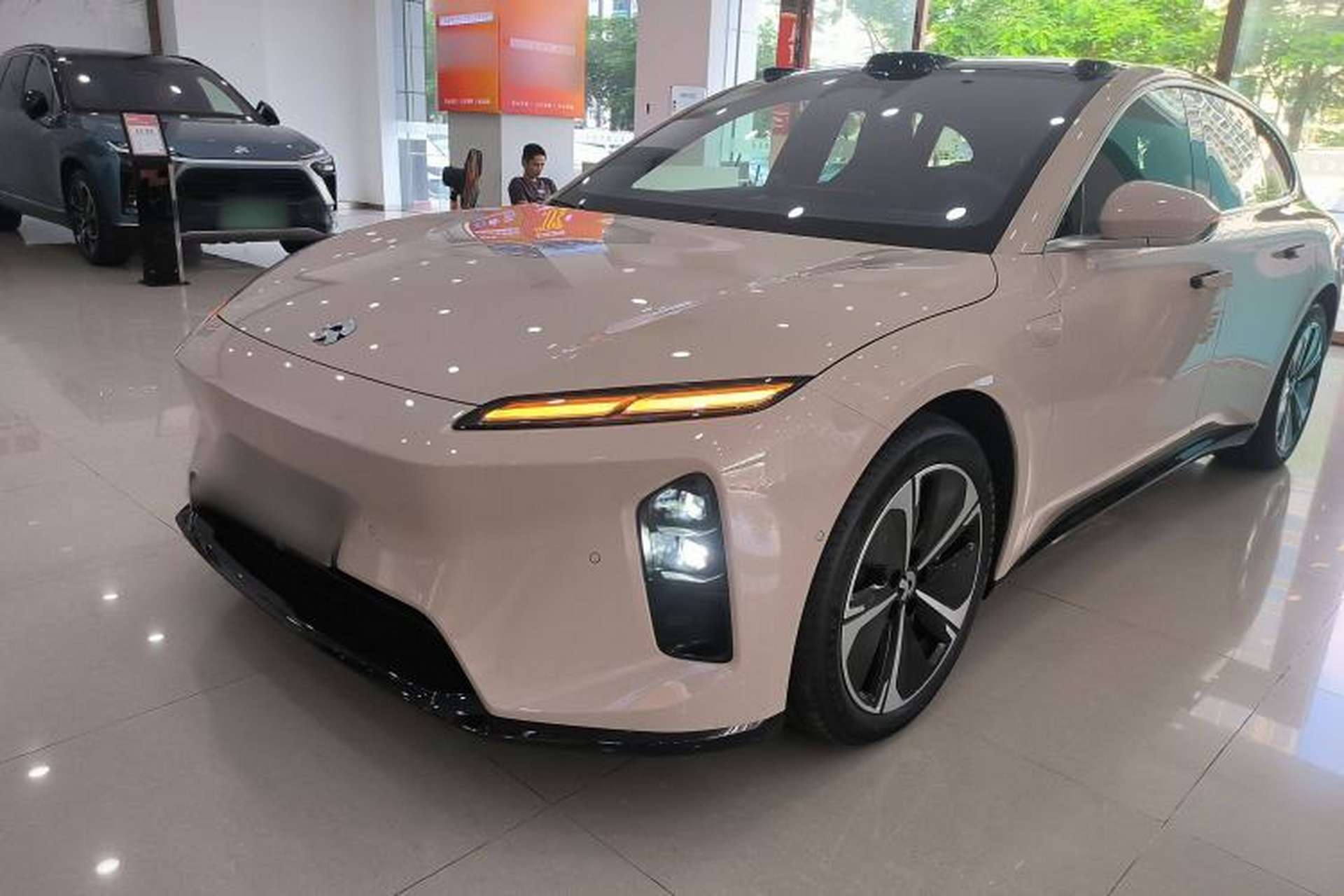 Used Nio ET5T 2025 75 kWh Touring Front Left 45 Deg