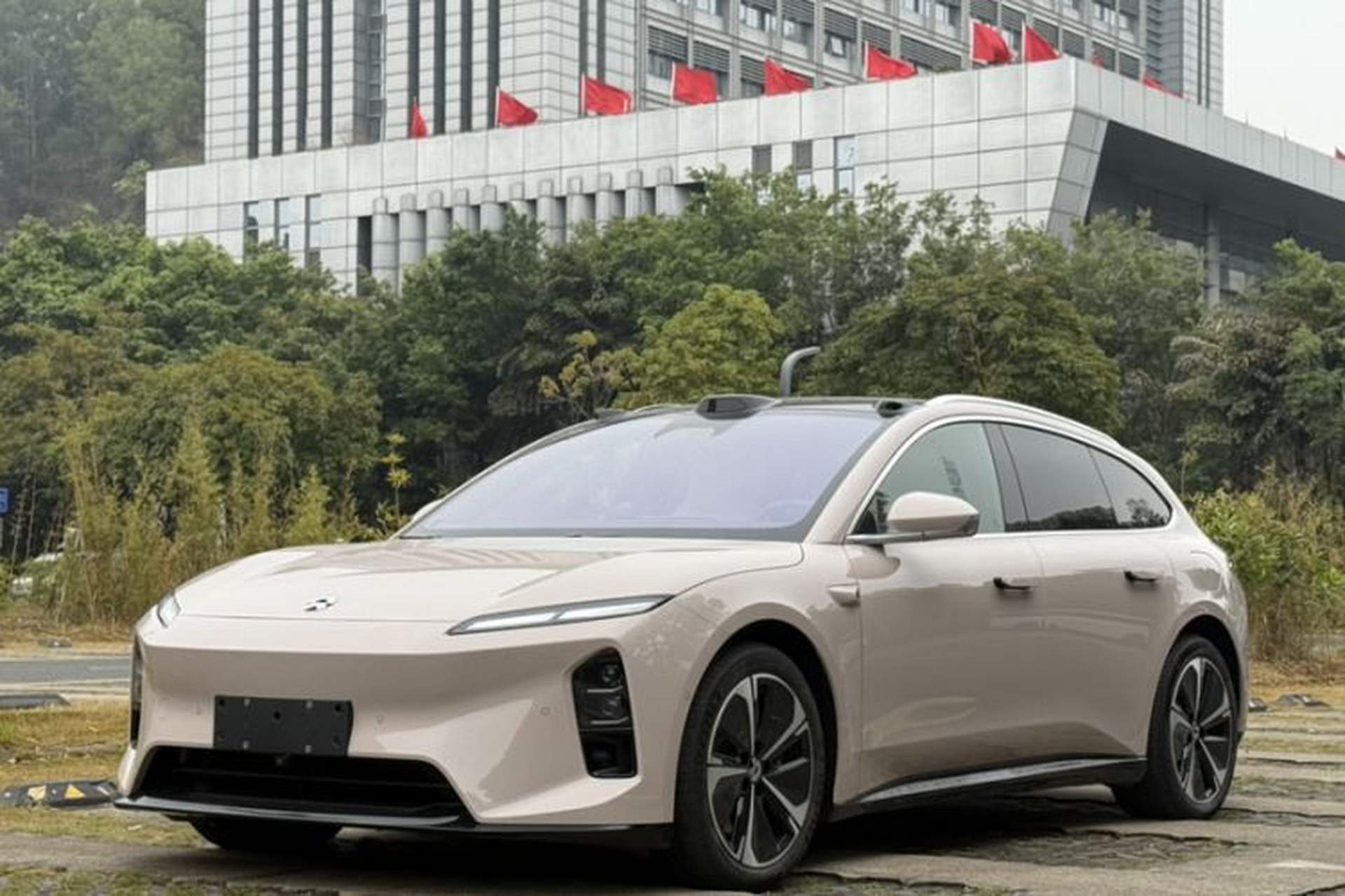 Used Nio ET5T 2025 100kWh Touring Front Left 45 Deg