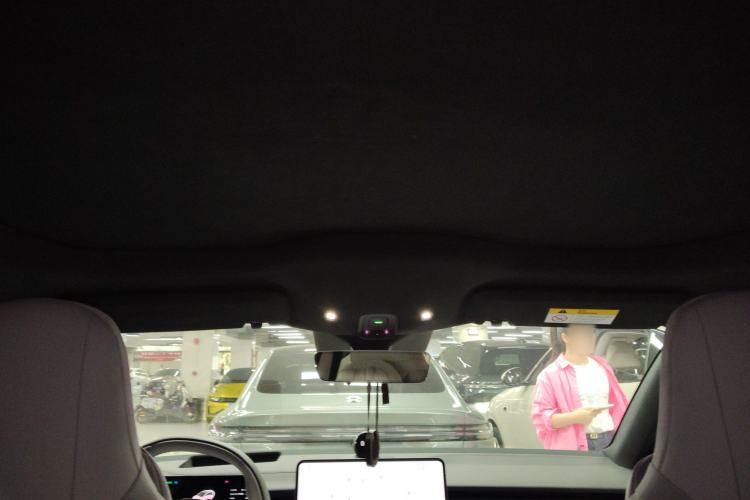 Used Nio ET5T 2025 75 kWh Touring Headliner