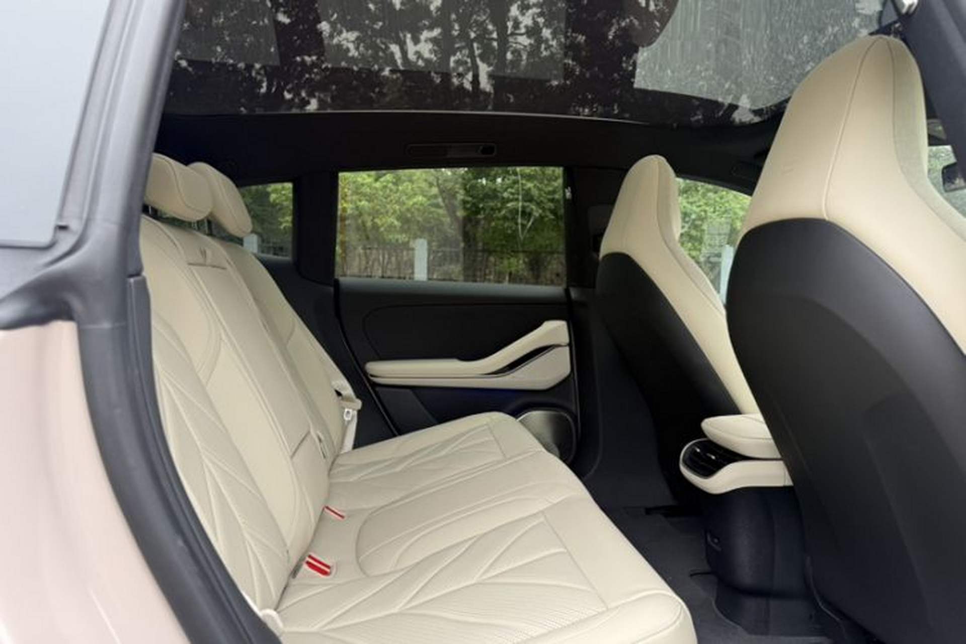 Used Nio ET5T 2025 100kWh Touring Interior 10