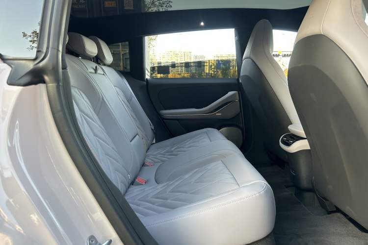 Used Nio ET5T 2025 75 kWh Touring Interior 3