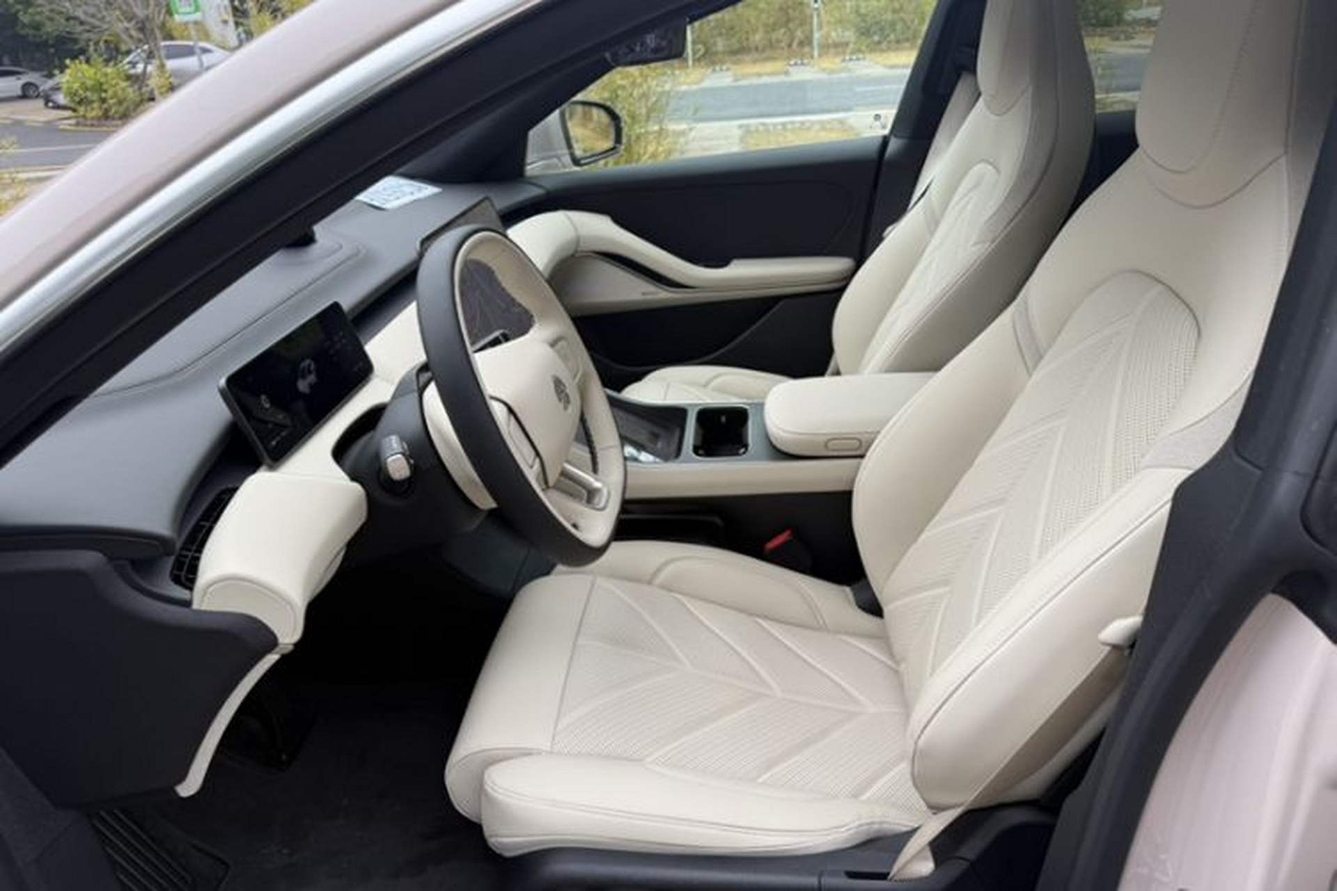 Used Nio ET5T 2025 100kWh Touring Interior 7