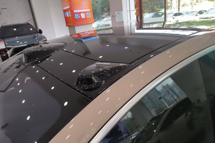 Used Nio ET5T 2025 75 kWh Touring Roof