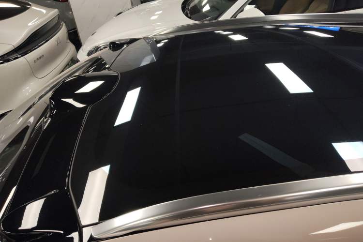 Used Nio ET5T 2025 75 kWh Touring Roof
