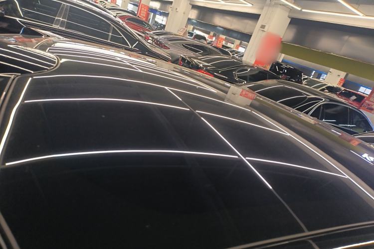 Used Nio ET5T 2025 75 kWh Touring Roof