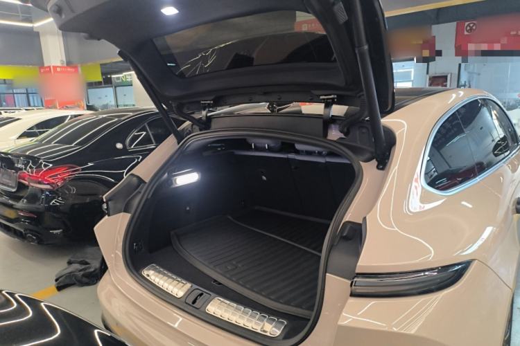 Used Nio ET5T 2025 75 kWh Touring Trunk
