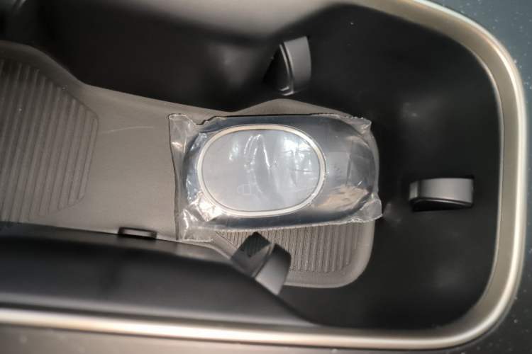 Used Nio ET5T 2025 75 kWh Touring Vehicle Key