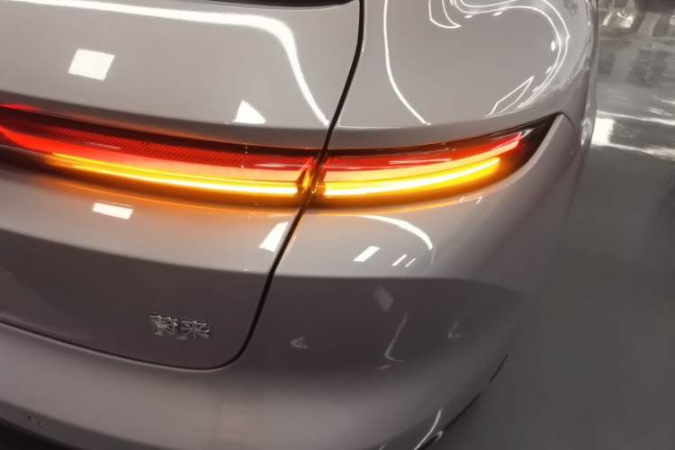 Used Nio ET5T 2025 75 kWh Touring Right Rear Taillight