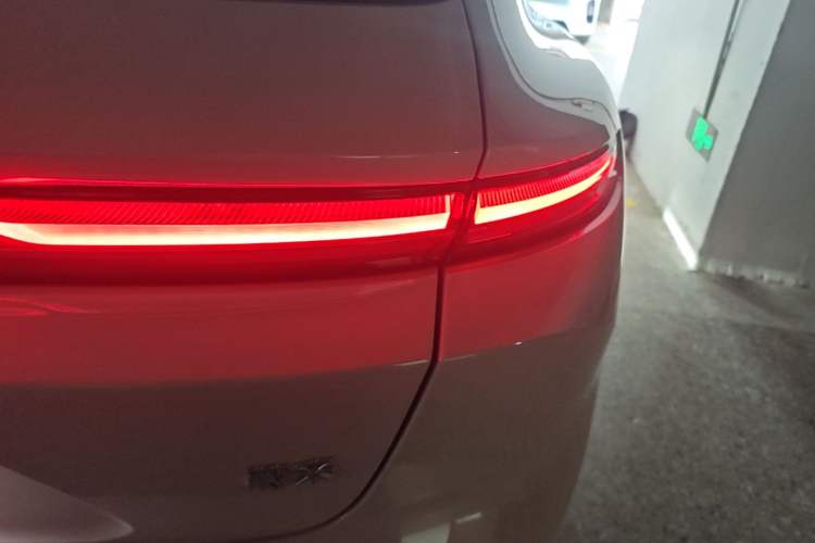 Used Nio ET5T 2025 75 kWh Touring Right Rear Taillight