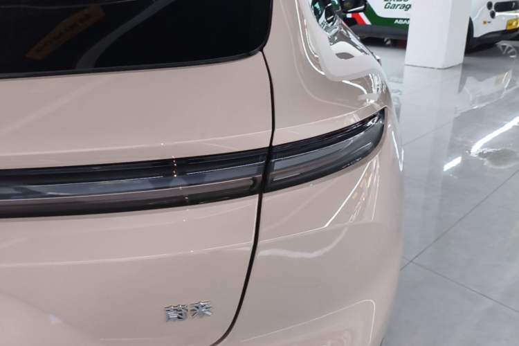 Used Nio ET5T 2025 75 kWh Touring Right Rear Taillight