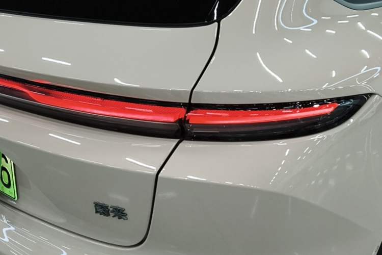 Used Nio ET5T 2025 75 kWh Touring Right Rear Taillight