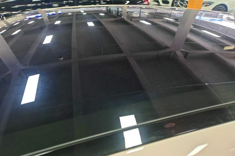Used Nio ET5T 2025 75 kWh Touring Roof