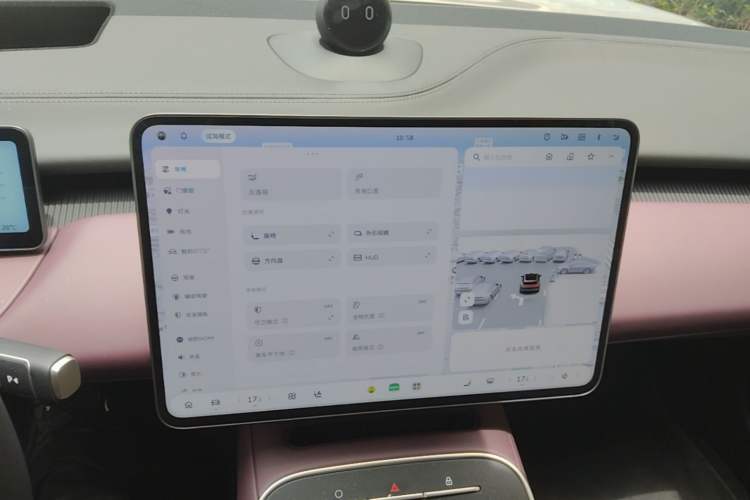 Used Nio ET5T 2025 75 kWh Touring Audio And AC Panel
