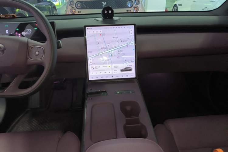 Used Nio ET5T 2025 75 kWh Touring Audio And AC Panel