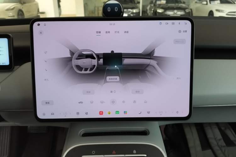 Used Nio ET5T 2025 75 kWh Touring Audio And AC Panel