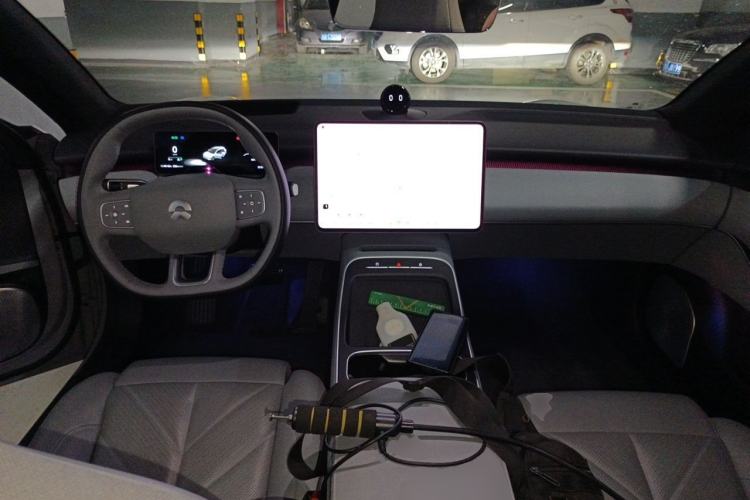 Used Nio ET5T 2025 75 kWh Touring Center Console