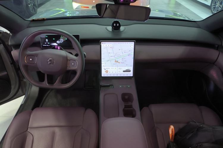 Used Nio ET5T 2025 75 kWh Touring Center Console