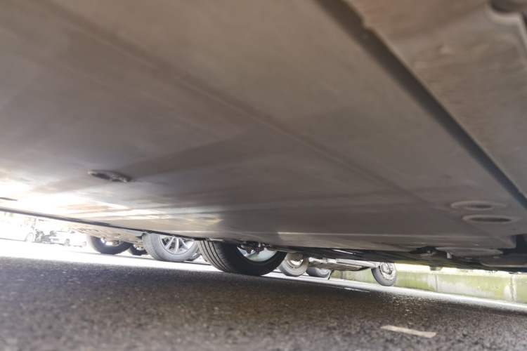 Used Nio ET5T 2025 Model Champion Commemorative Edition, 75kWh Touring Chassis Front Right