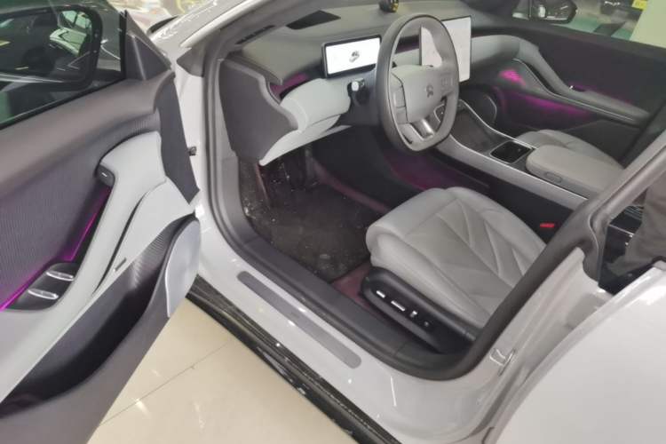 Used Nio ET5T 2025 75 kWh Touring Driver Seat
