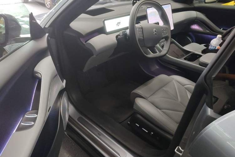 Used Nio ET5T 2025 75 kWh Touring Driver Seat